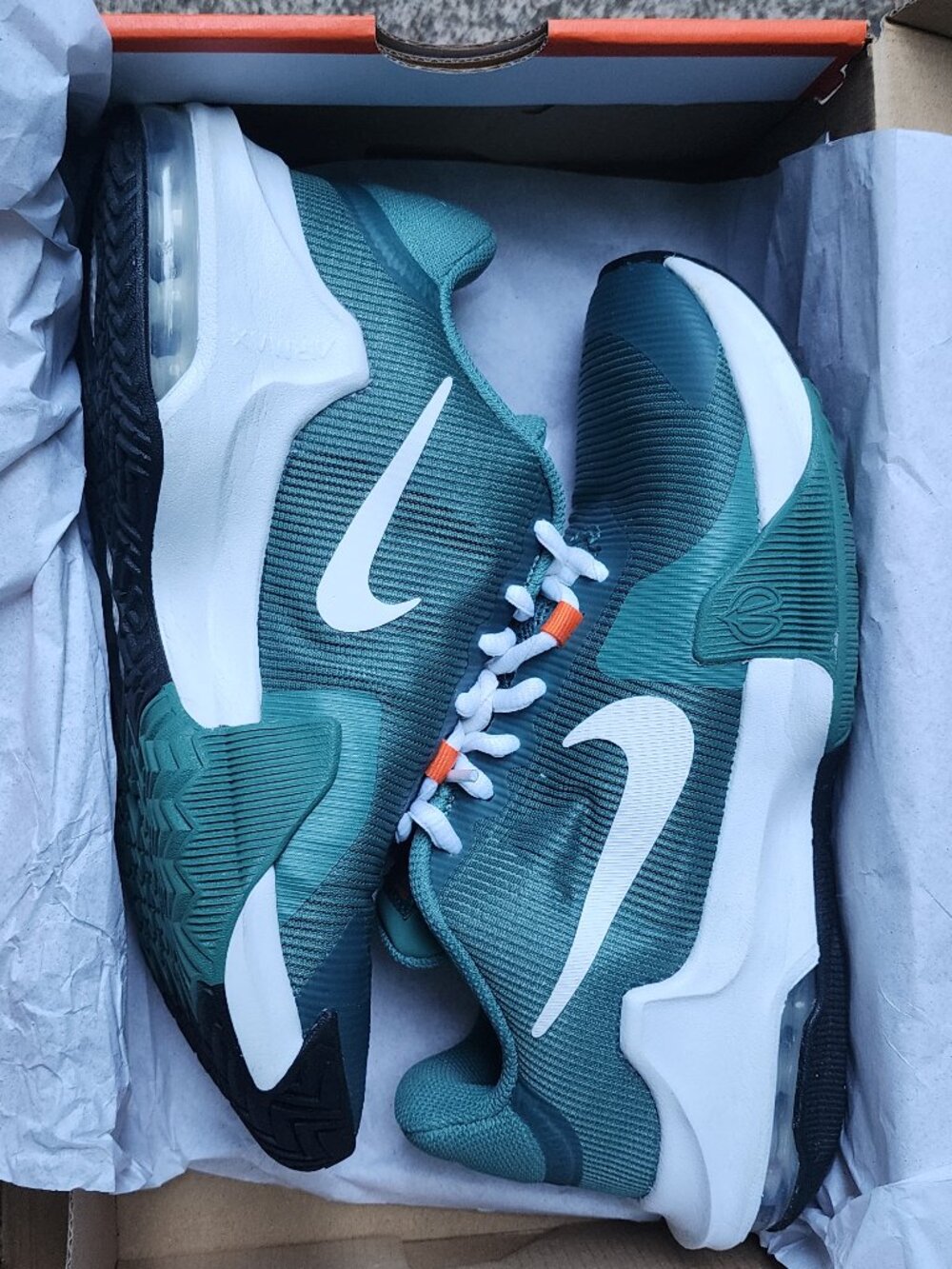 NIKE Air Max Impact 4 Men's 6.5 Women's 8 Bicoastal Malachite Sneakers